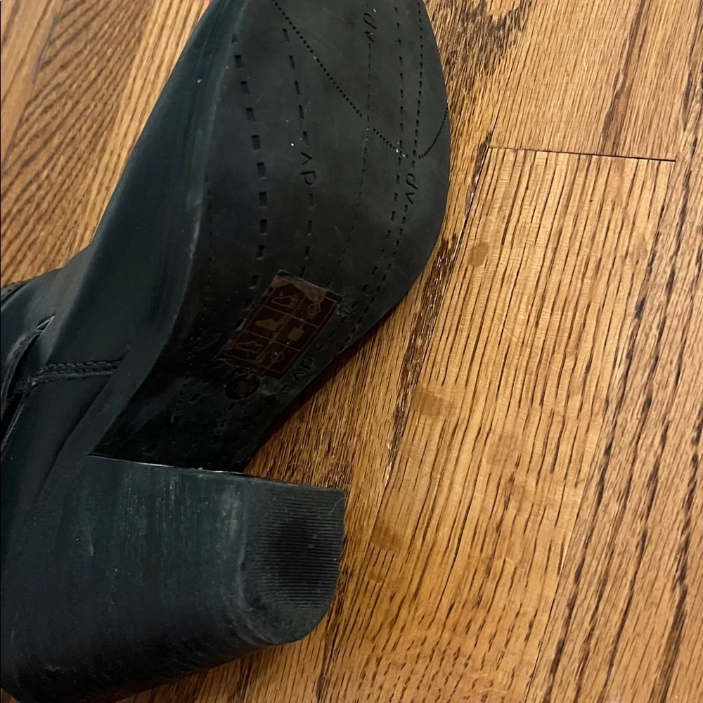 DV by Dolce Vita step out